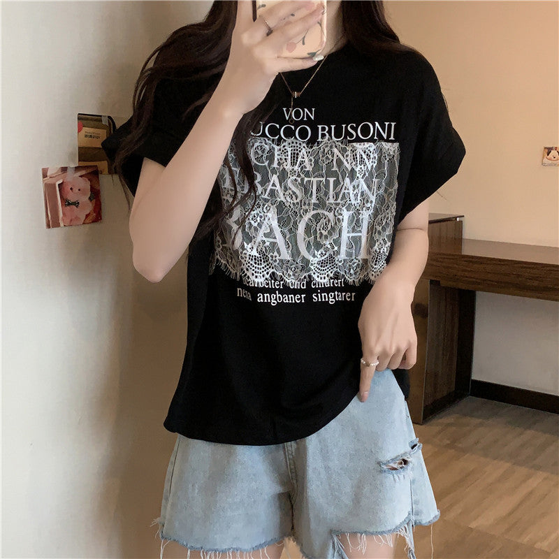Femme Fritids-Graphic-T-shirt med Spidsedetalje Stilla