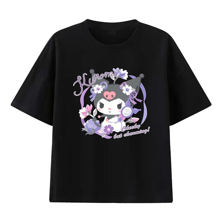 Dame T-shirt med stort Kuromi-motiv og legende tryk Stilla