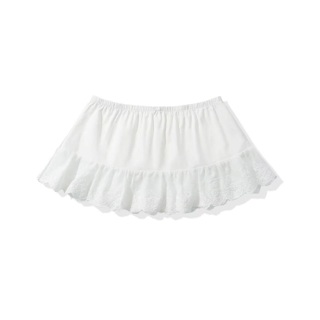 Femme Ruffles-kortærmet-crop-top med blonder Stilla