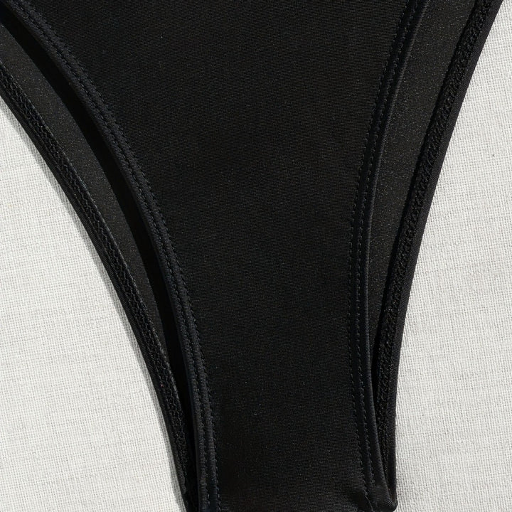 Dame bikini med moderne ringdetalje og raffineret snit Stilla