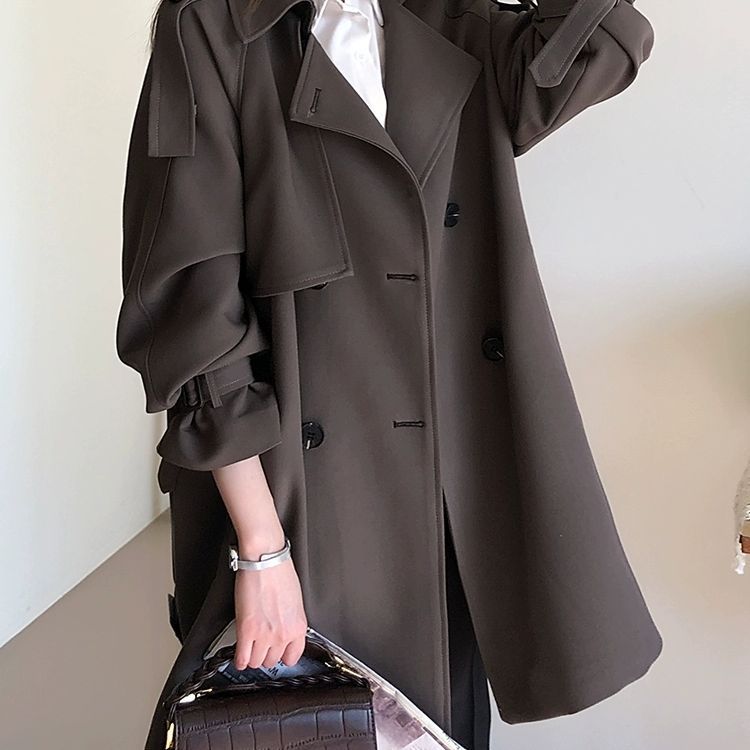 Dame mode trenchcoat med tekstureret design Stilla
