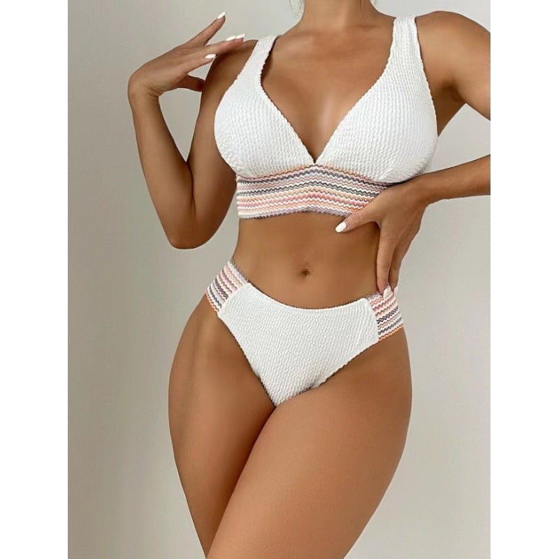 Dame Bikini-sæt med dyb V-udskæring og unikt ribdesign Stilla