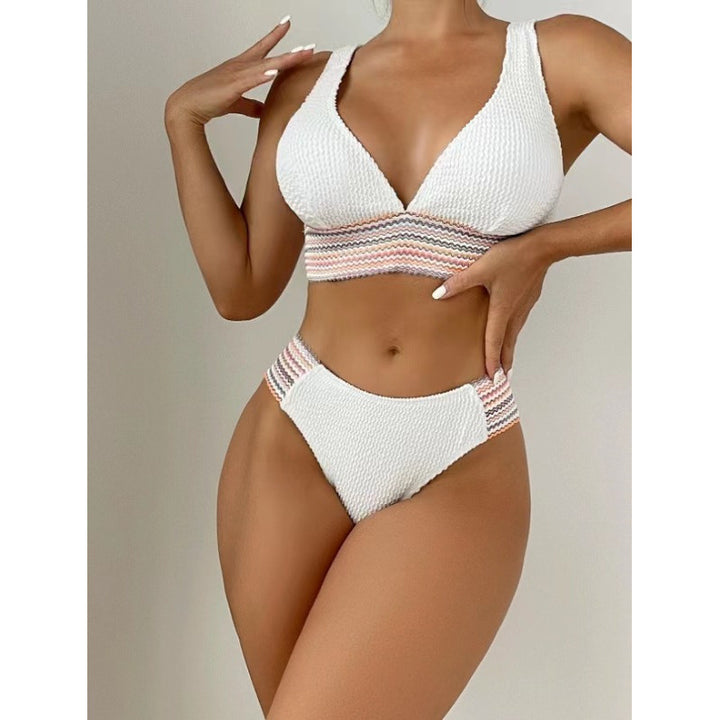 Dame Bikini-sæt med dyb V-udskæring og unikt ribdesign Stilla