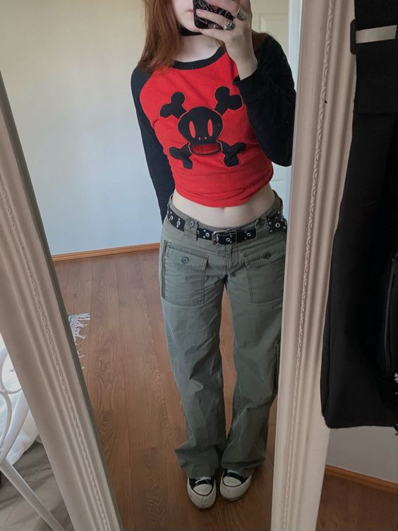 Damer trendy raglan-crop-top med dødningehoved-print Skovae