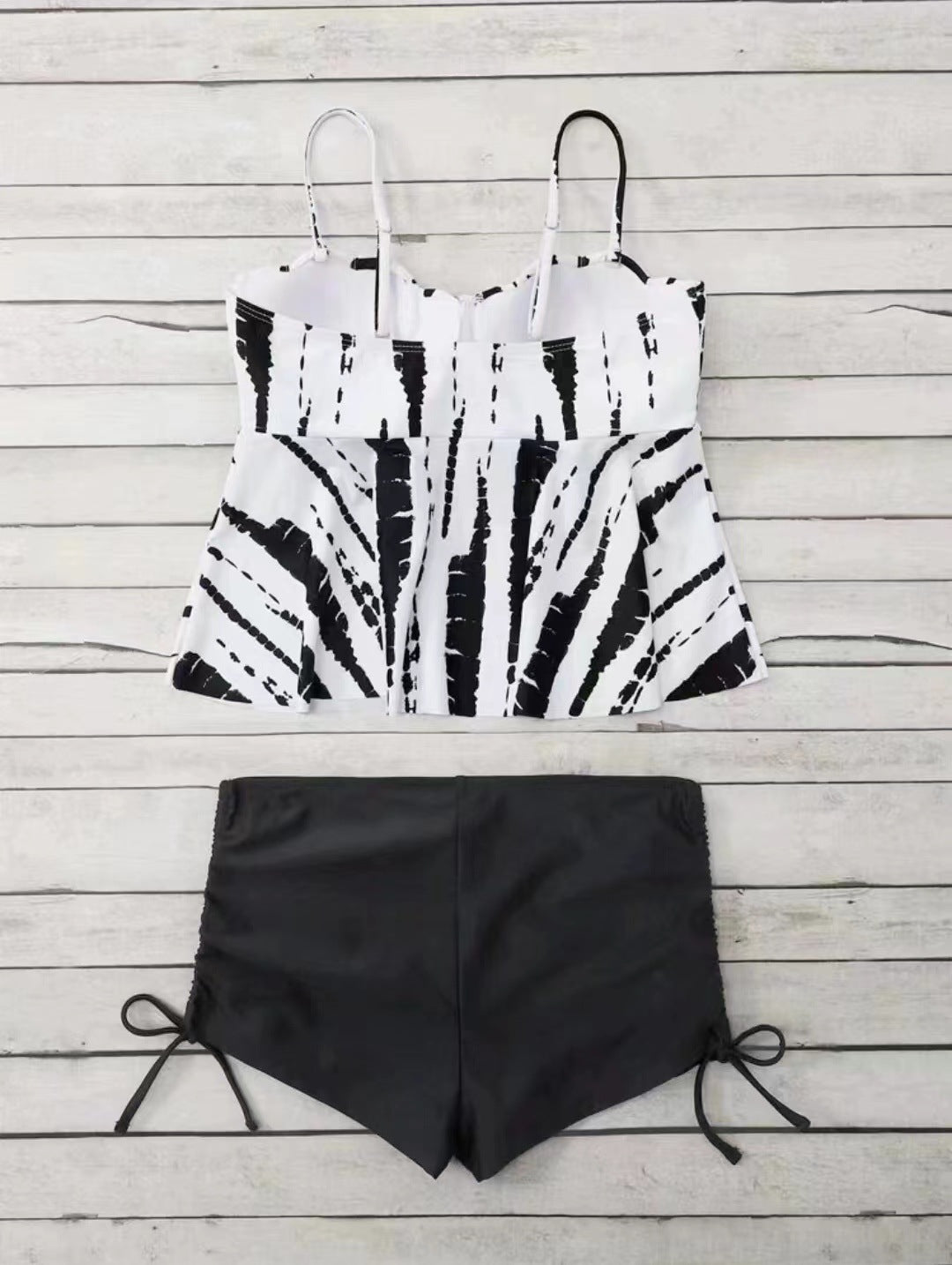 Dame badetøjssæt med moderne peplum-top og justerbar bukselinning Stilla