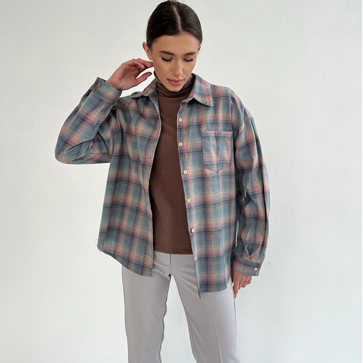Dame flannel overshirt med afslappet snit og klassisk ternet mønster Stilla