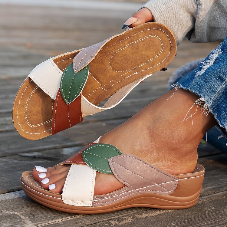 Dame Komfortable og stilfulde sandaler med elegant remdesign Stilla