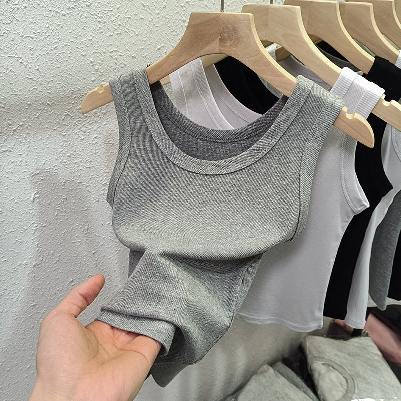 Femme Ripp bomulds tanktop med klassisk rund halsudskæring Stilla