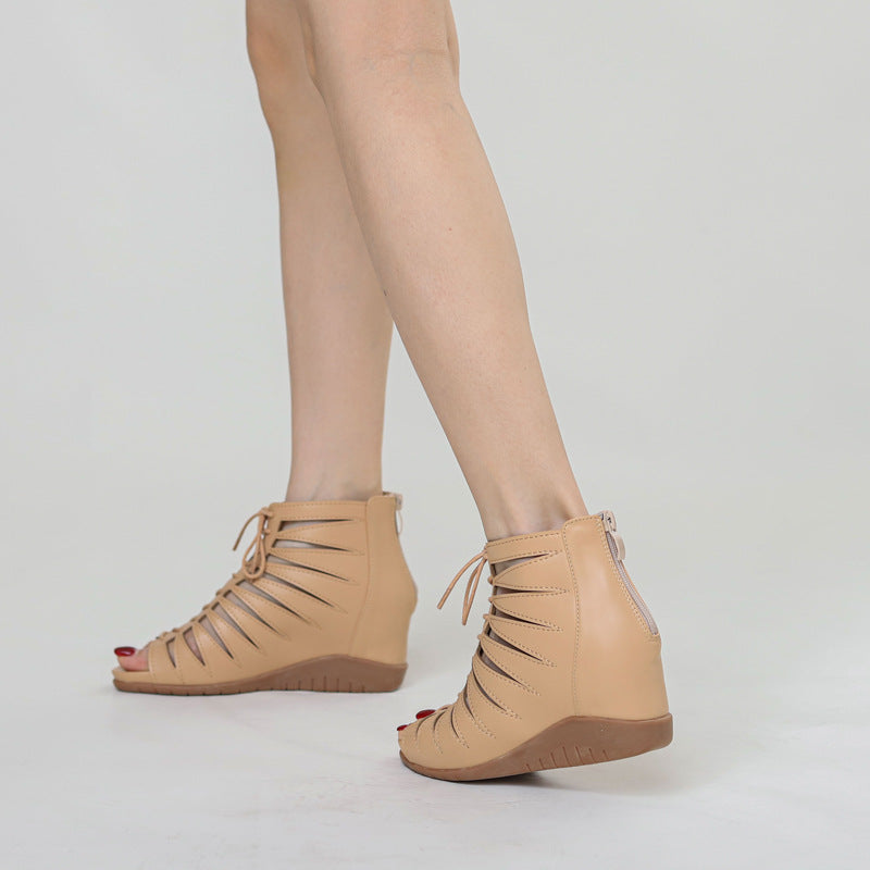 Dame Wedge-sandaler med innovativt snøresystem og åndbare indsatser Stilla