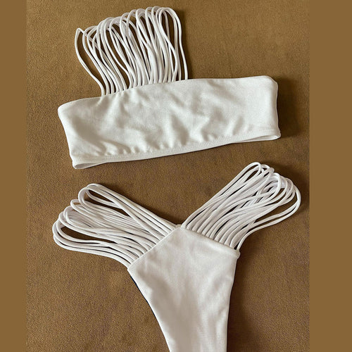 Dame Bikini-sæt med elegante cut-outs og fashionable stropper Stilla
