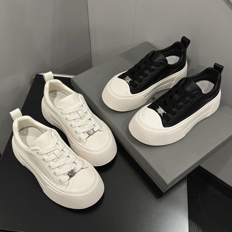 Dame mode sneakers med tyk plateau og høj kvalitet overfladestruktur Stilla