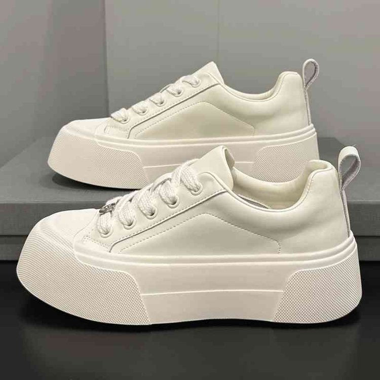 Dame mode sneakers med tyk plateau og høj kvalitet overfladestruktur Stilla