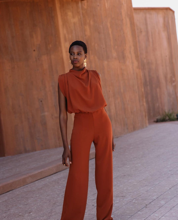 Dame Elegant Jumpsuit med høje ben og smart stålkrave Stilla