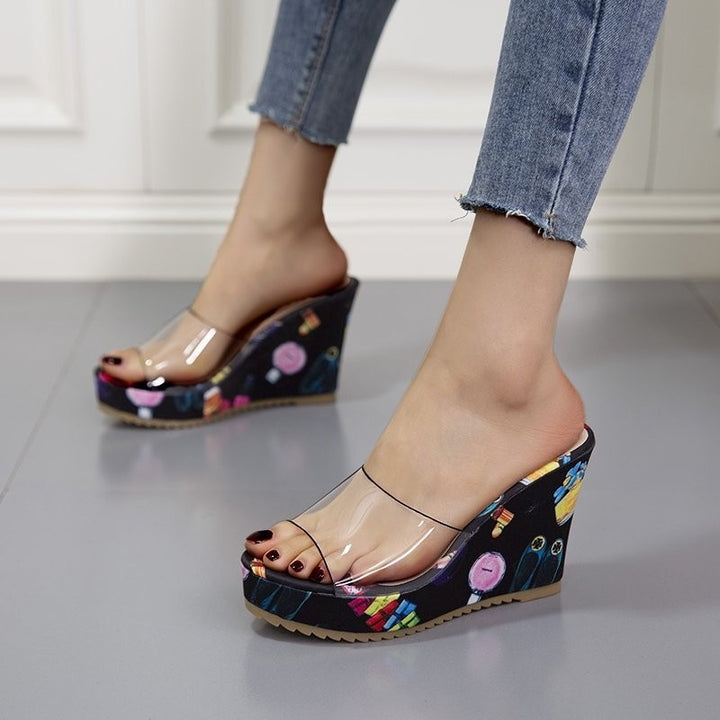Dame Wedge-sandaler med blomsterprint og transparent rem Stilla