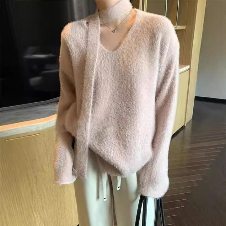 Dame grovstriktr sweater med dyb V-hals og flotte bånd detaljer Stilla