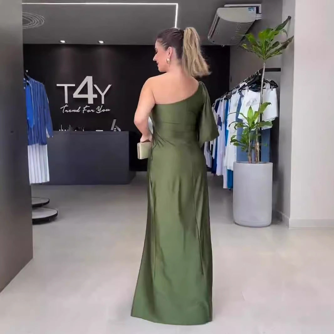 Dame Maxi-kjole med elegant asymmetrisk design og tiltalende flæsedetaljer Stilla