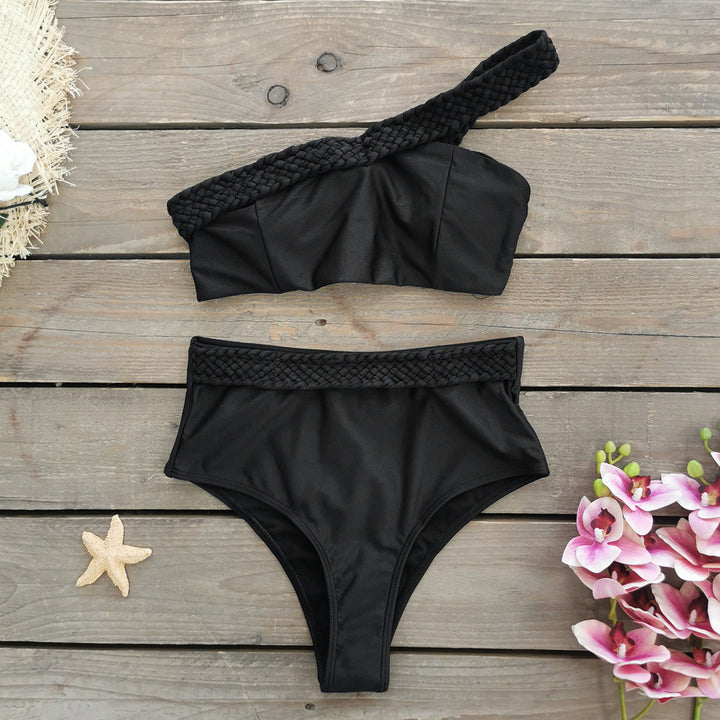 Dame bikini-sæt med innovativt bånddesign og højt skåret underdel Stilla