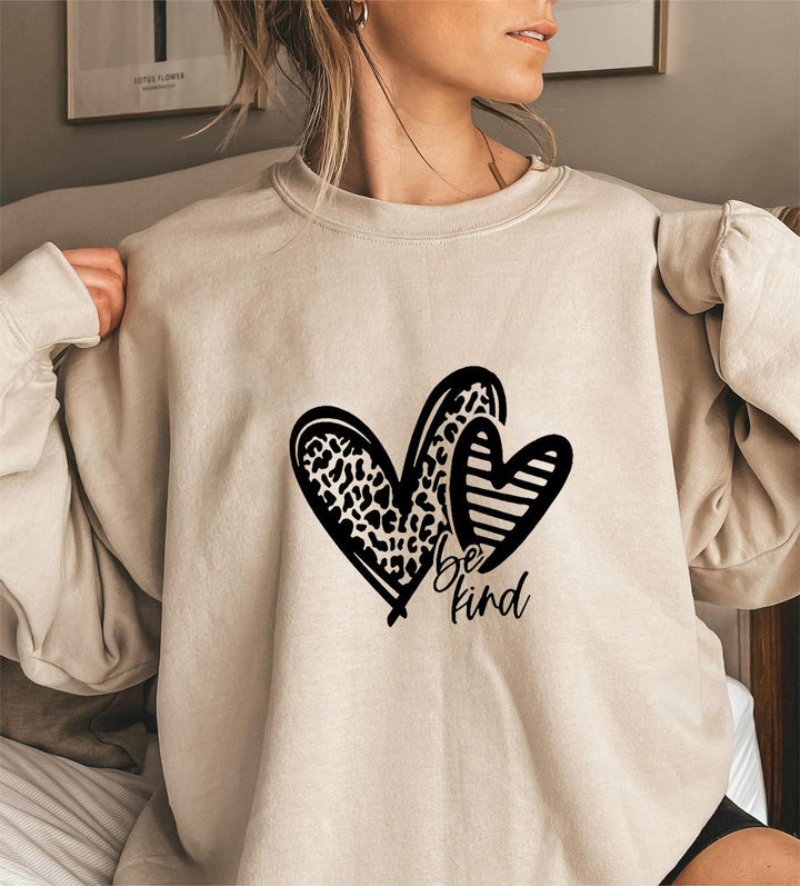 Kvinders sweatshirt med fashionable hjerte motiv og casual fit Stilla