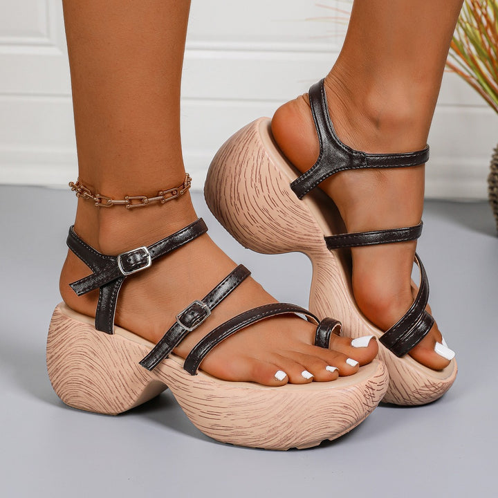 Dame Plateau-sandaler med innovativt design og komfortabel dækning Stilla