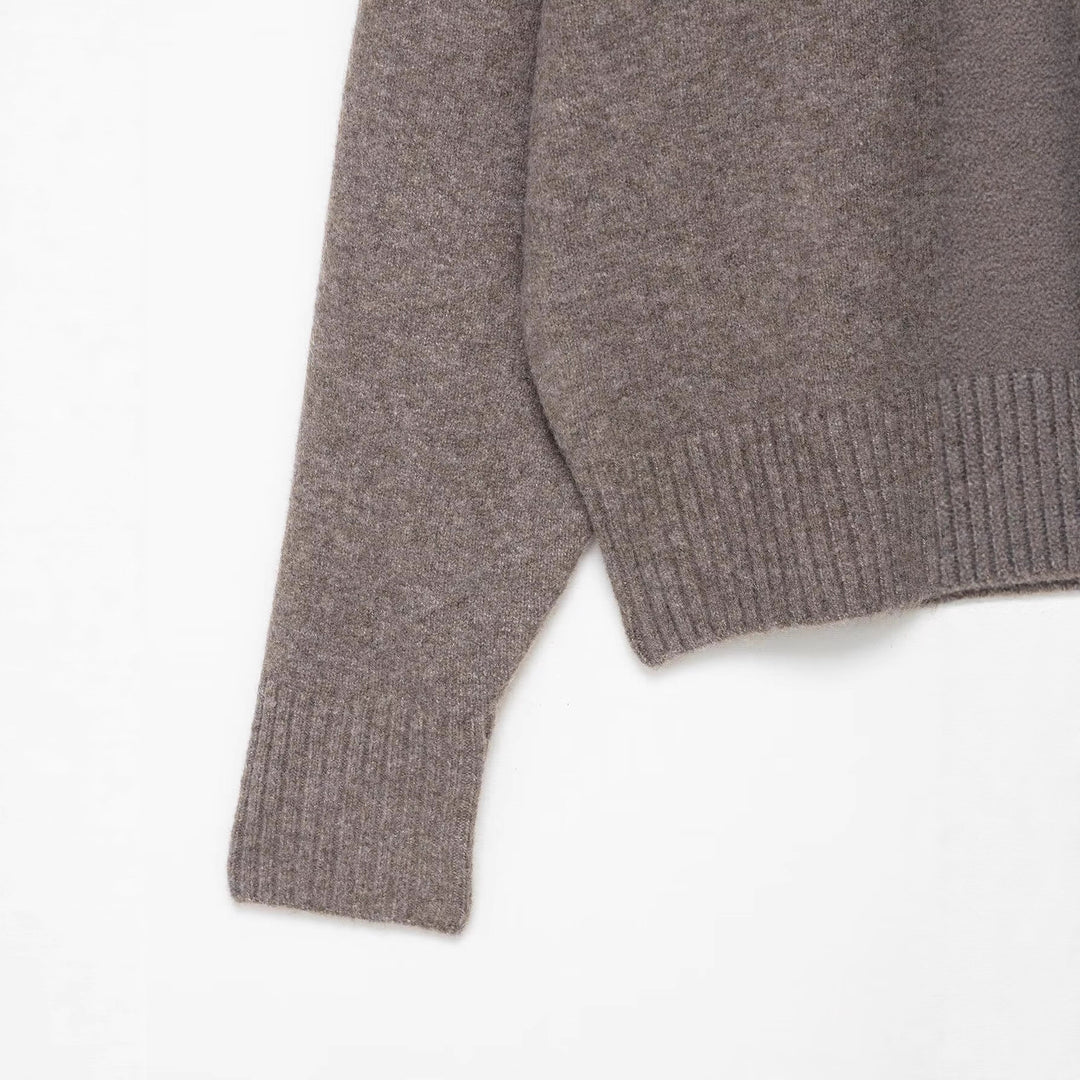 Damer luksuriøs V pullover lavet af høj kvalitets uld Stilla