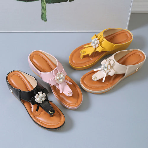 Dame Wedge-toes separator med moderne blomsterdekoration Stilla