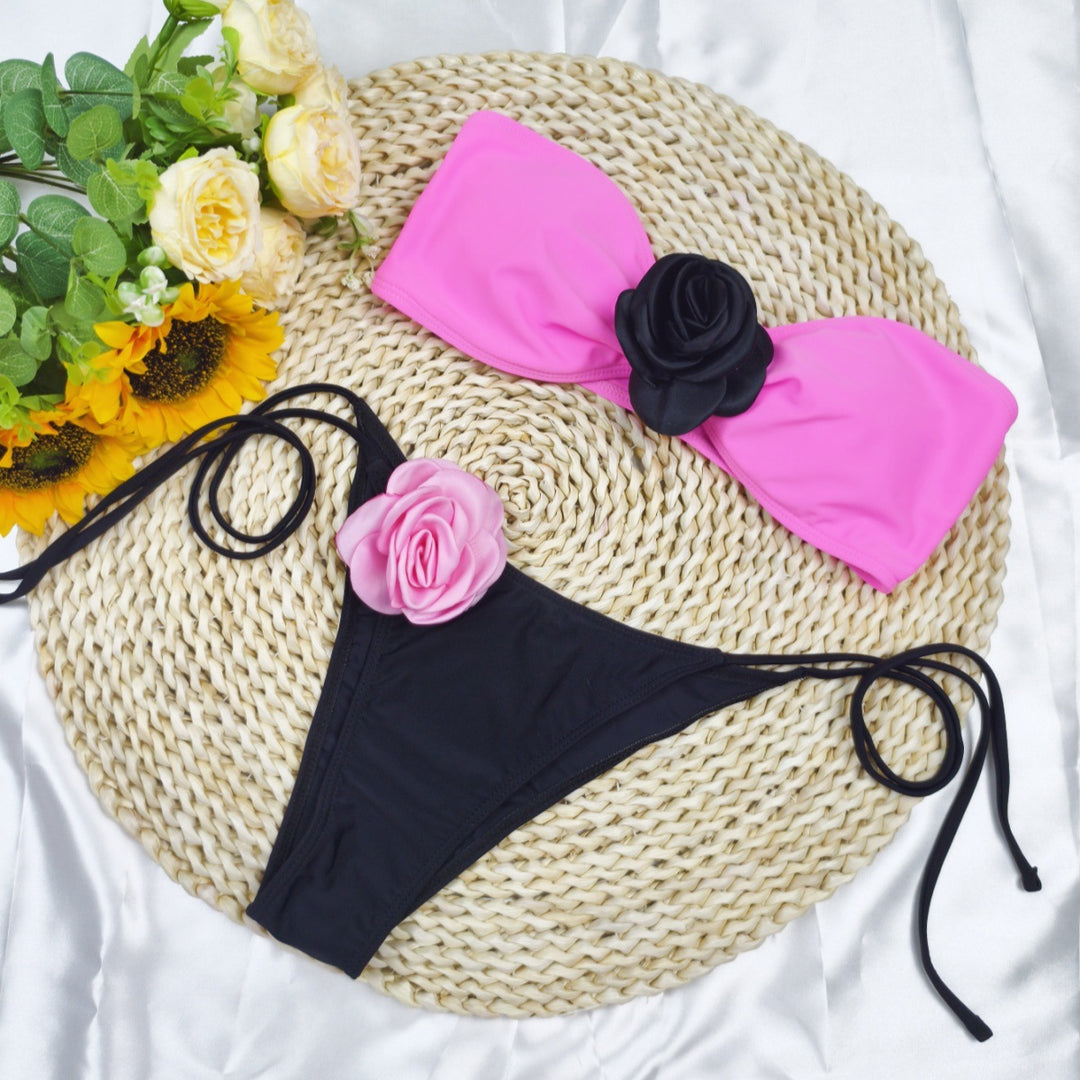 Dame bikini-sæt med floral top og elegant trusse Stilla