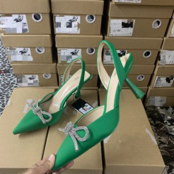 Damernes Slingback Pumps med glitrende sløjfe-design og elegant blokhæl Stilla