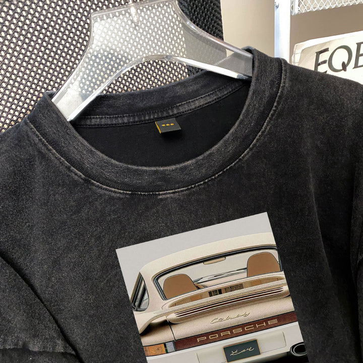 Dame T-shirt med kreativ Porsche-motiv og afslappet pasform Stilla