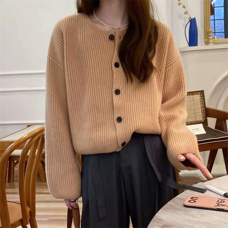 Kvinders afslappede strik cardigan med dekorerede knapdetaljer og løst fit Stilla