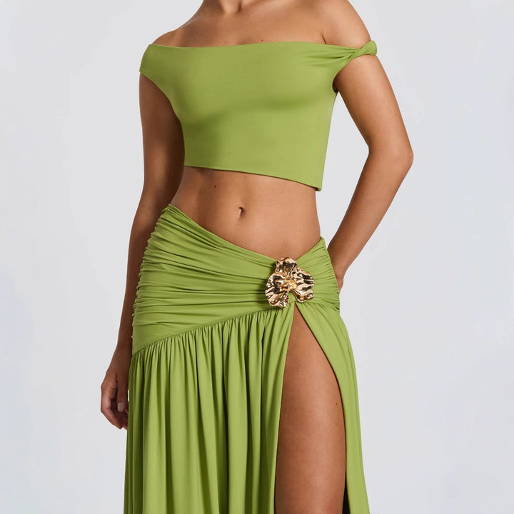 Dame Off-Shoulder Maxiskirt med figursyet Crop-Top og legende detalje Skovae