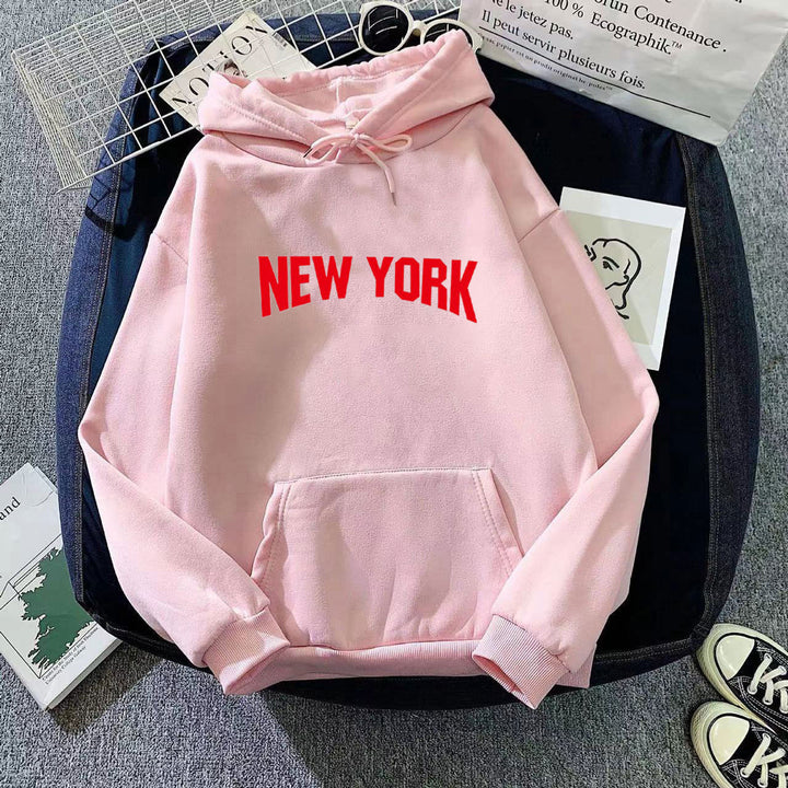 Kvinders hoodie med stilfuldt New York design Skovae