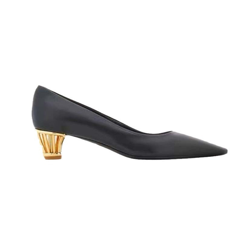 Dame elegante spidse hæle med dekorativt metal-element Stilla
