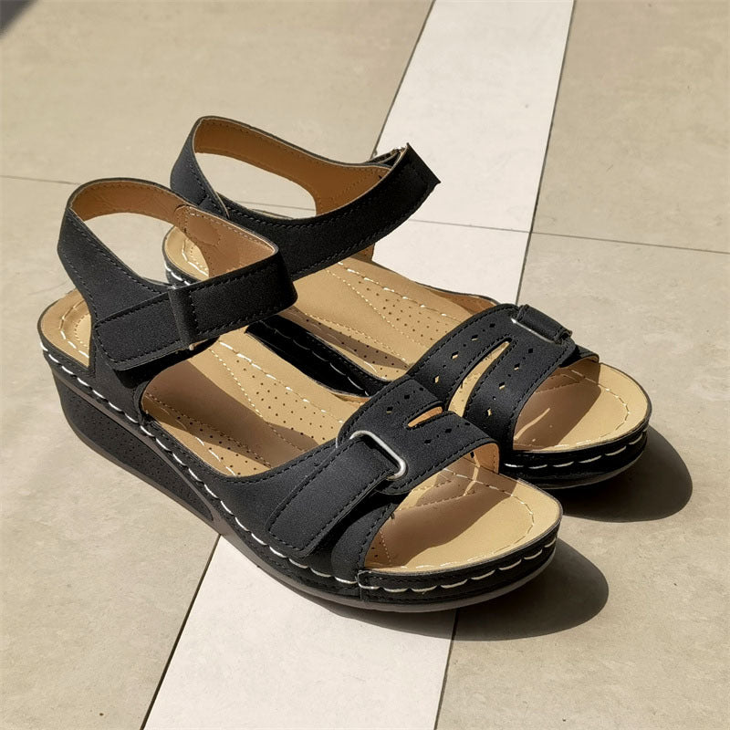 Dame Wedge-sandaler med justerbare remme og ergonomisk fodbottom Stilla