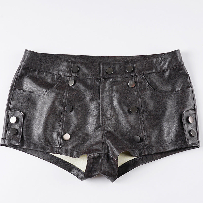 Dame Kunstlæder-shorts med dekorative knapdetaljer Skovae