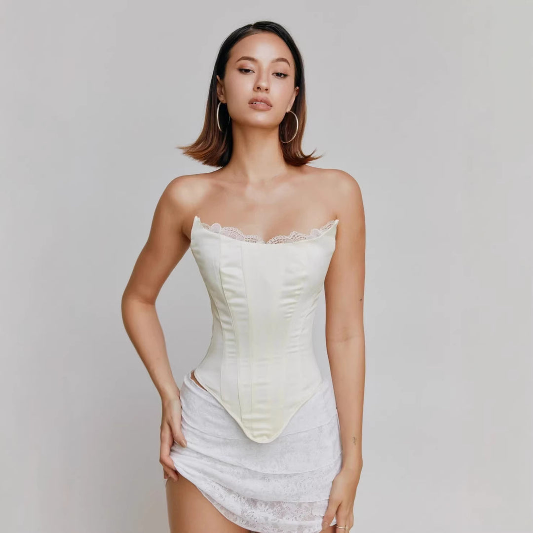 Dame corset top i satin med blondekant Skovae