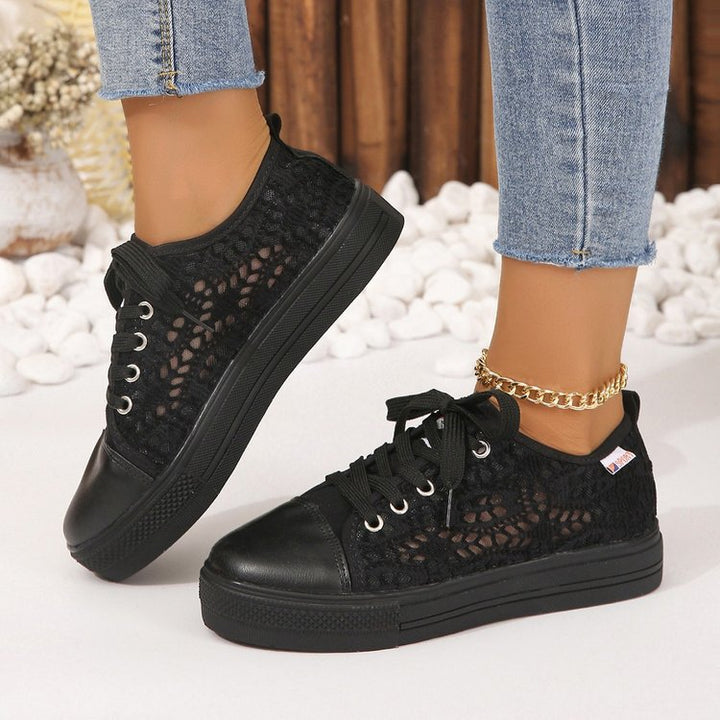 Dame mode sneakers med filigran spids overmateriale og komfortabel sål Stilla