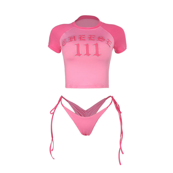 Dame Cropped Graphic T-shirt og High-Waisted Bikini Sæt Stilla