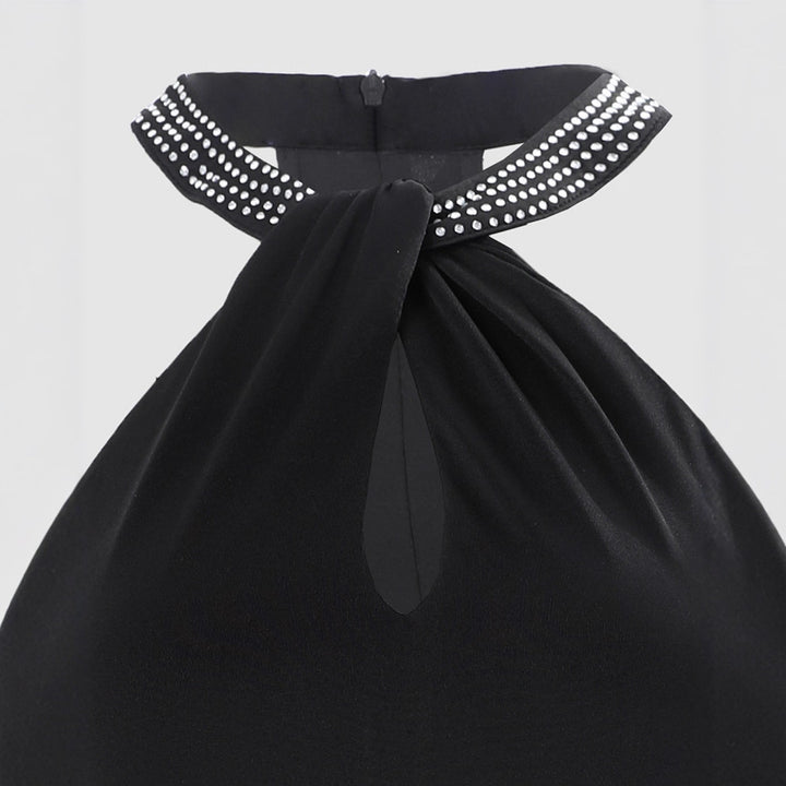 Dame glamourøs aftenkjole med chiffon-snit og glitrende halsområde Skovae