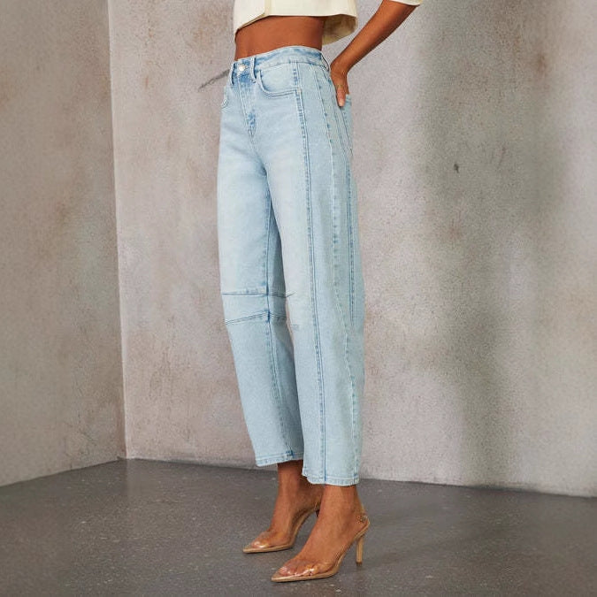 Damejeans med bred skåret ben og moderne design Stilla