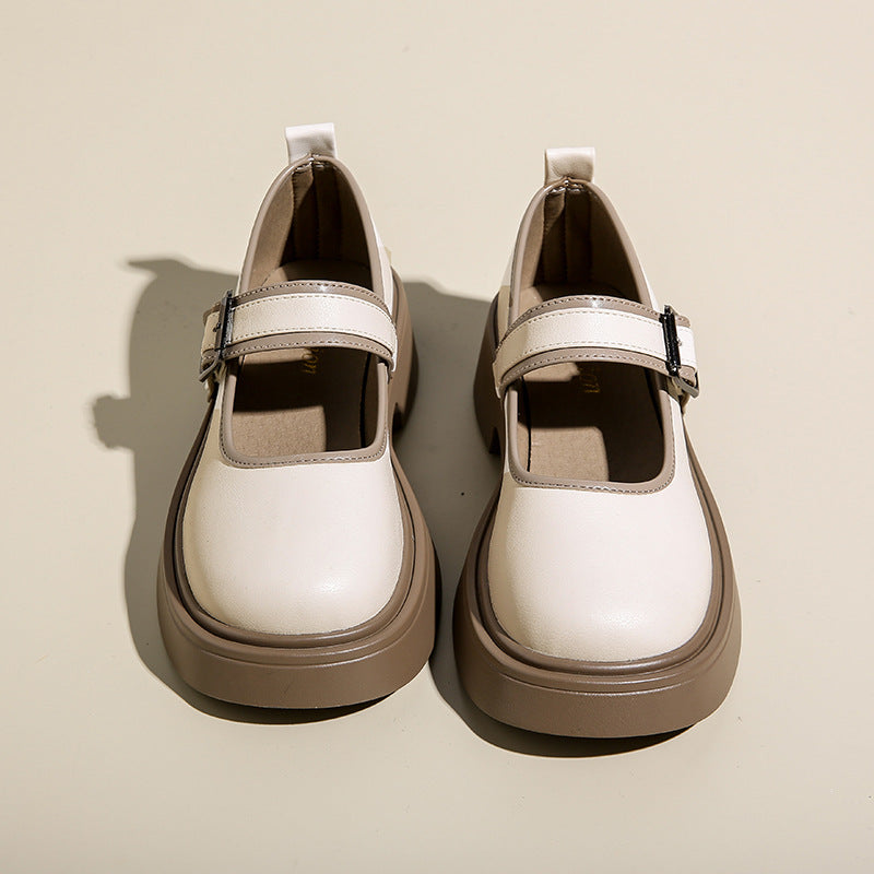 Femme Chunky Heel Mary Jane sko med justerbar rem Stilla