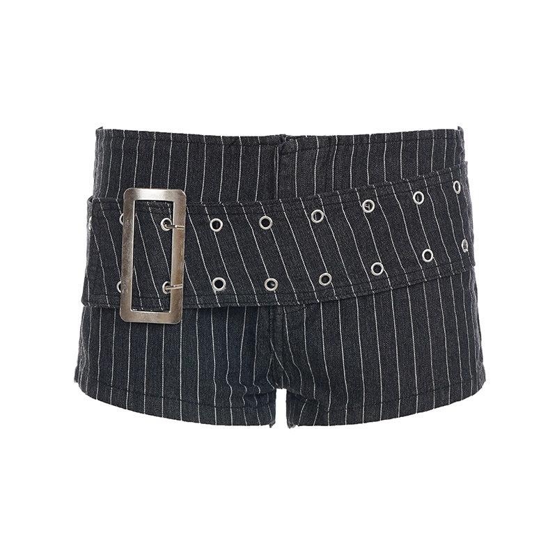 Dame shorts i urban stribede look med bred taljebælte og øjer Skovae