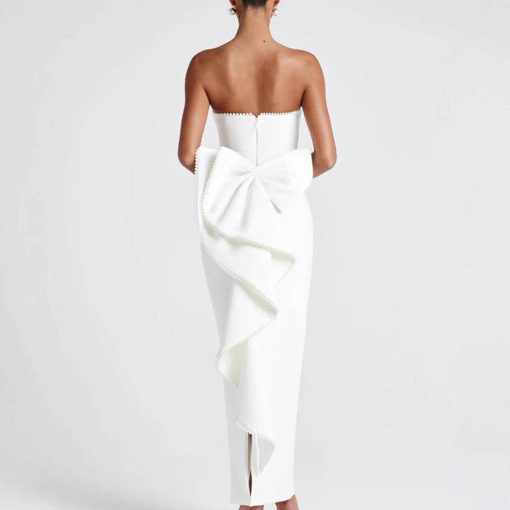 Dame Maxi-kjole med off-shoulder design og elegant flæsekant Stilla