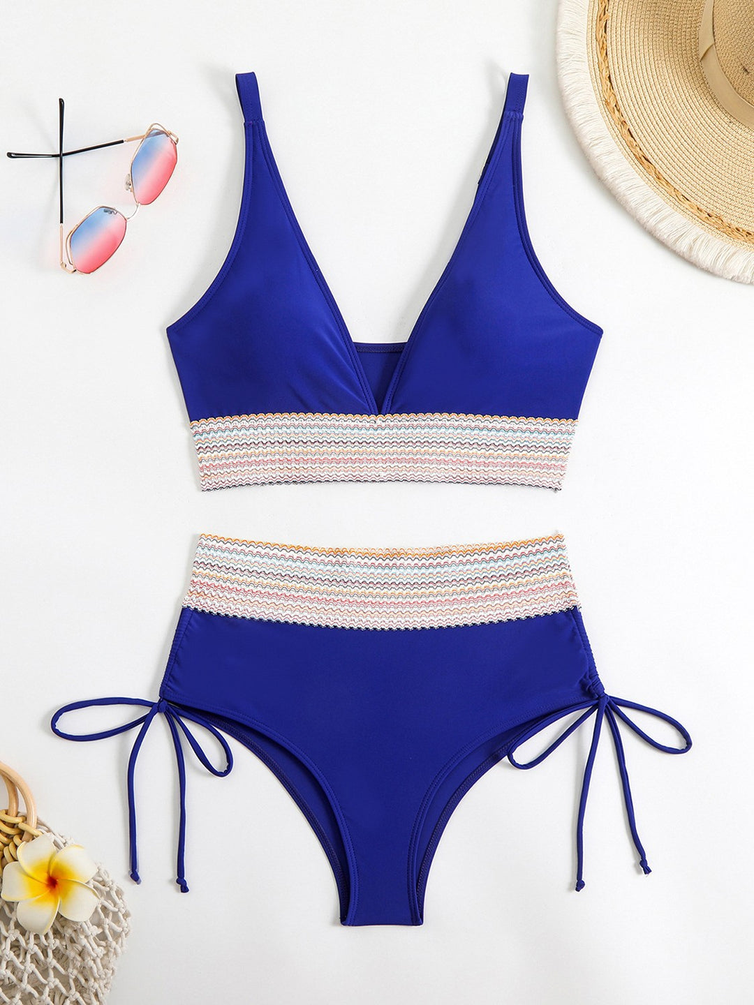 Dame Kvalitets Bikini med justerbare stropper og moderigtigt design Stilla