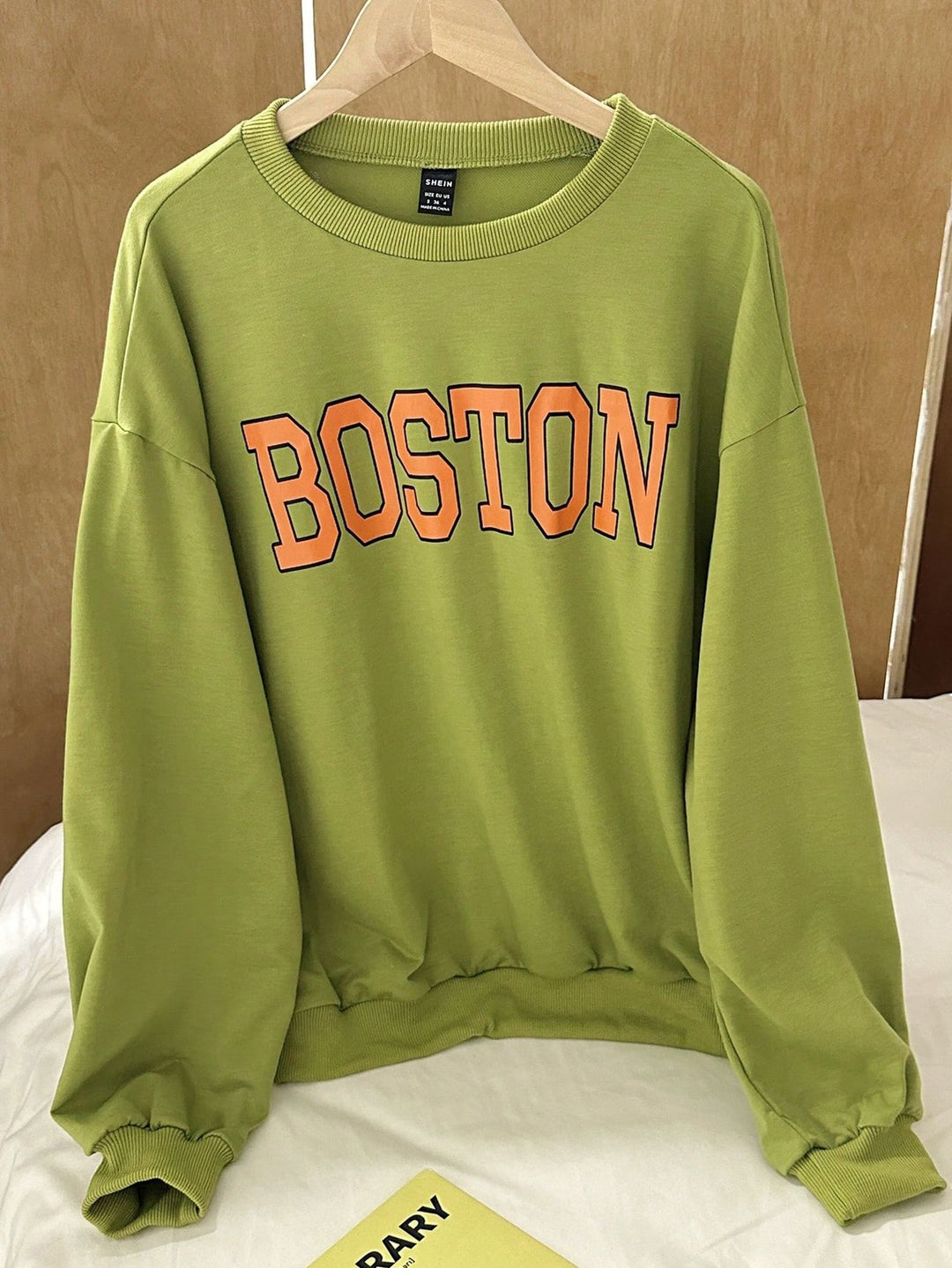 Kvindernes afslappede sweatshirt med iøjnefaldende bogstaver Stilla