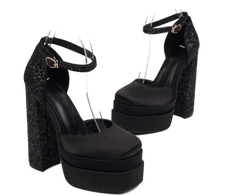 Femme Platform Chunky Hæl Sandaler med glitrende Accent Stilla