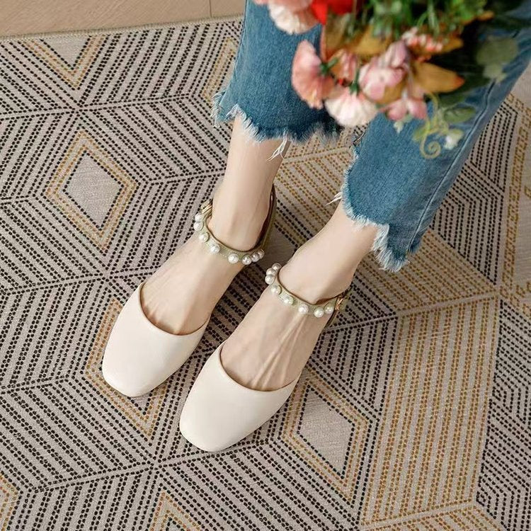 Dame Slingback-pumps med elegant perleapplikation og komfortabel blokhæl Stilla