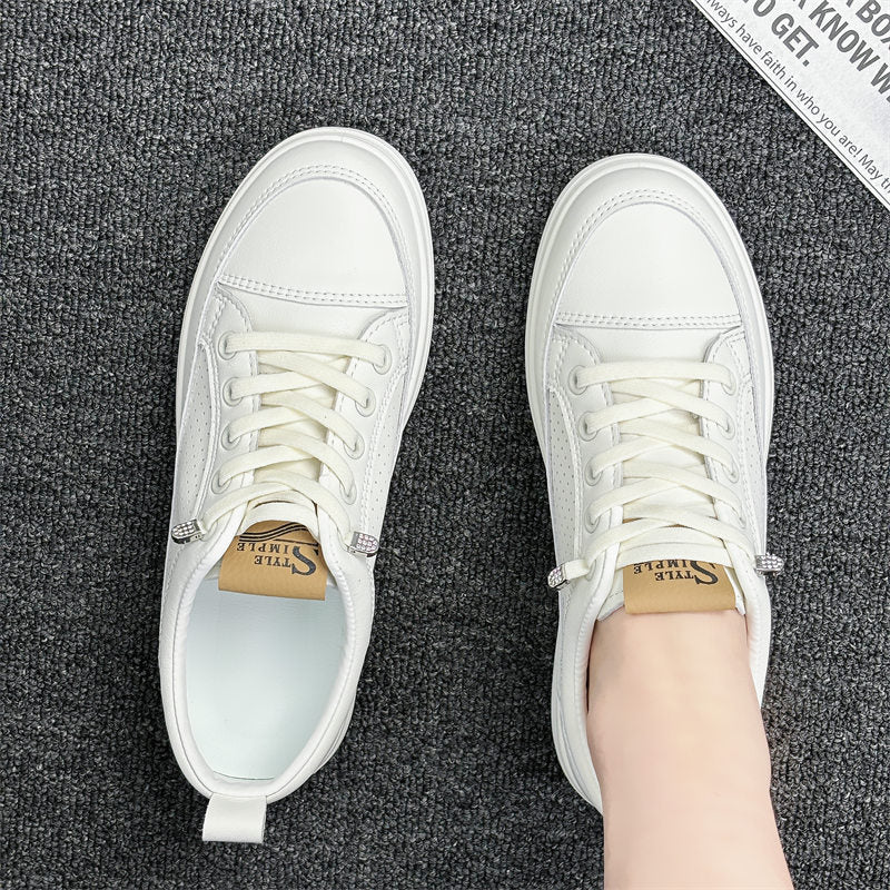 Dame Komfort-sneaker med åndbare overfladematerialer og stødabsorberende teknologi Stilla