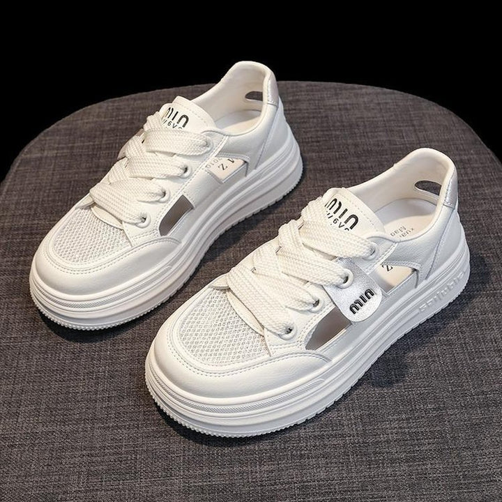 Dame Plateau Sneakers med åndbar mesh-overflade og elegante designelementer Stilla