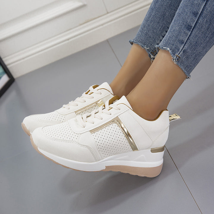 Dame Sporty Sneakers med fashionable Metallic-elementer og åndbare indsatser Stilla