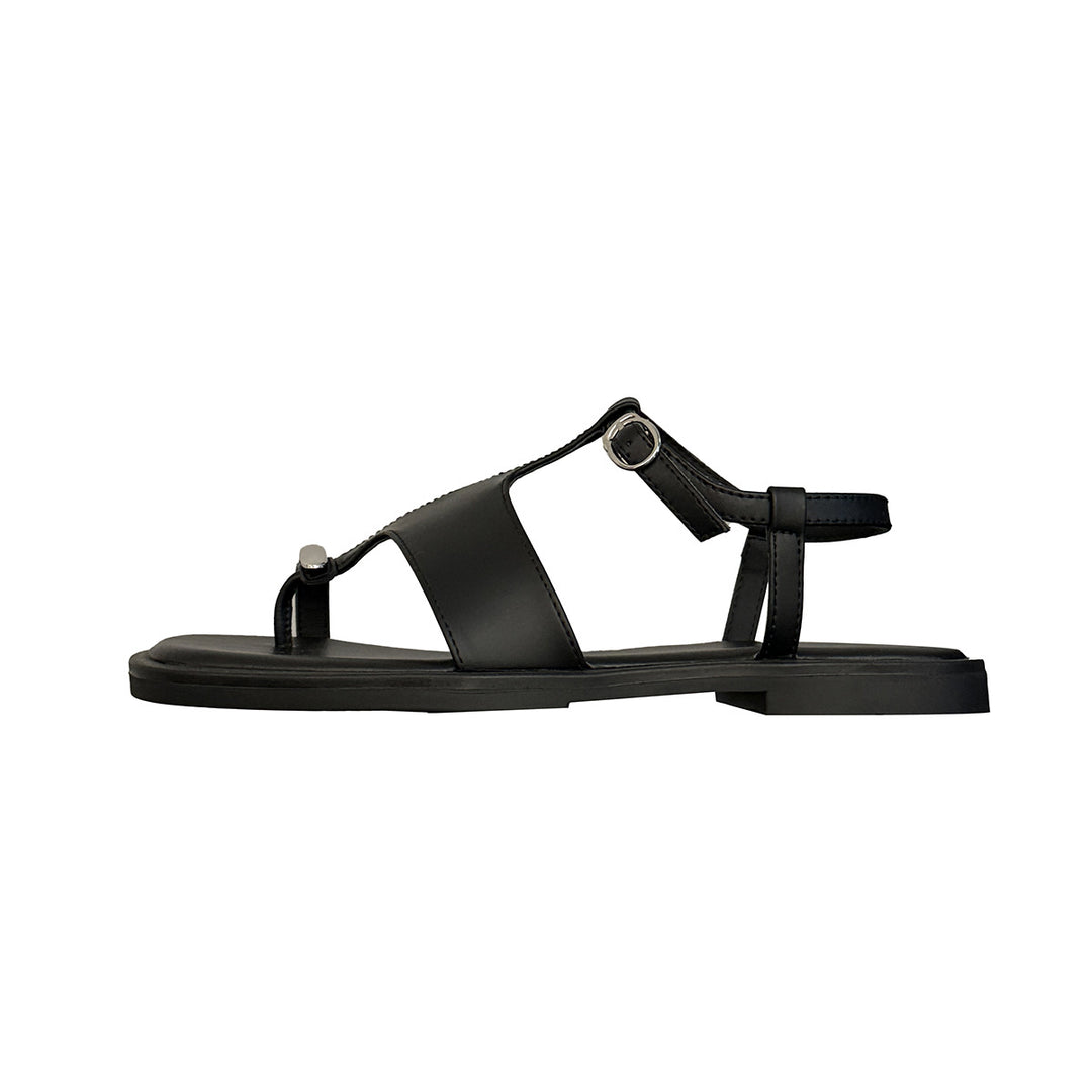 Femme Elegante Sandaler med remme og metalliske detaljer Stilla
